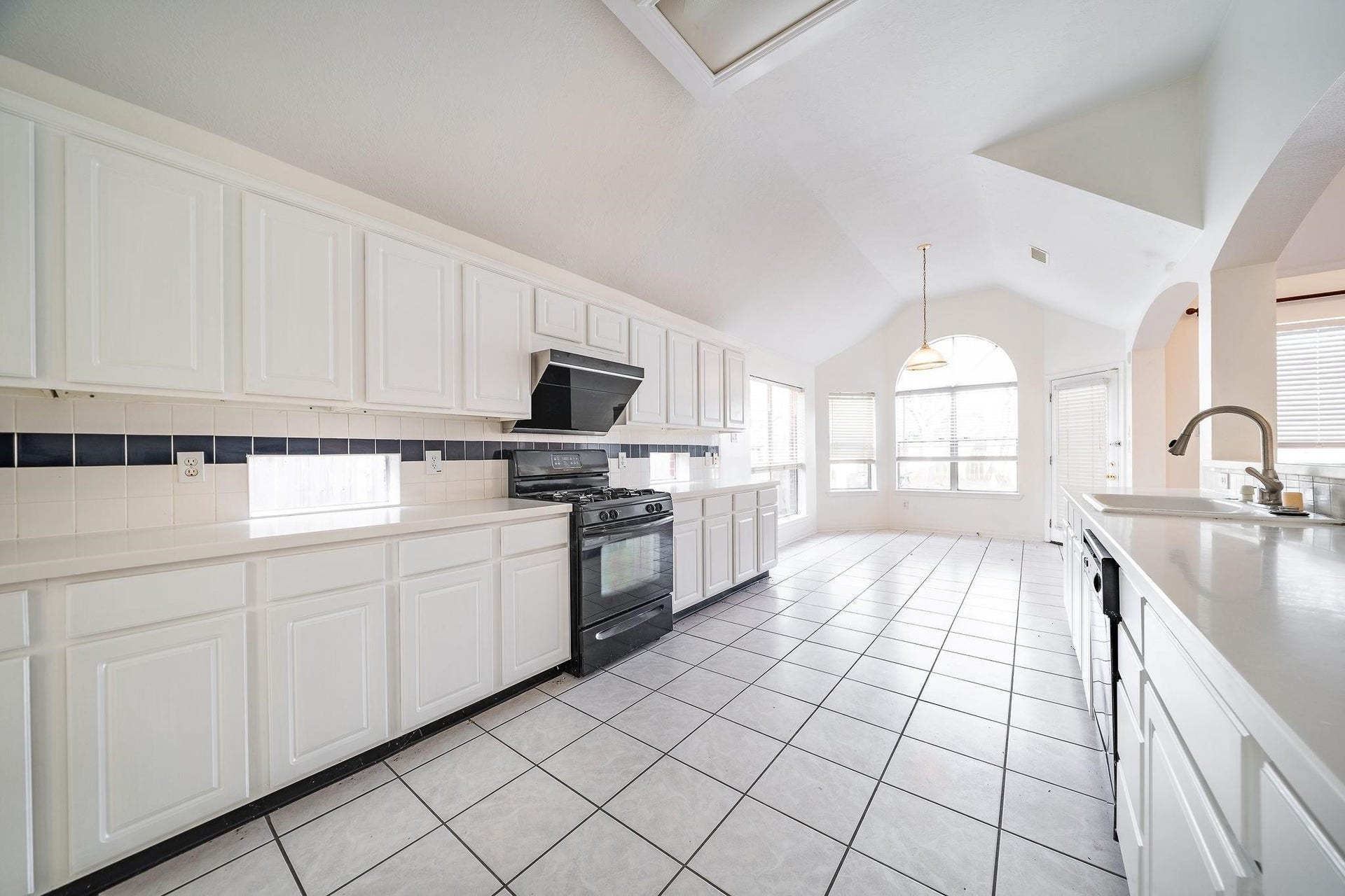 3627 Heritage Colony Drive, Missouri City, TX 77459 3627 Heritage Colony Drive, Missouri City, TX 77459