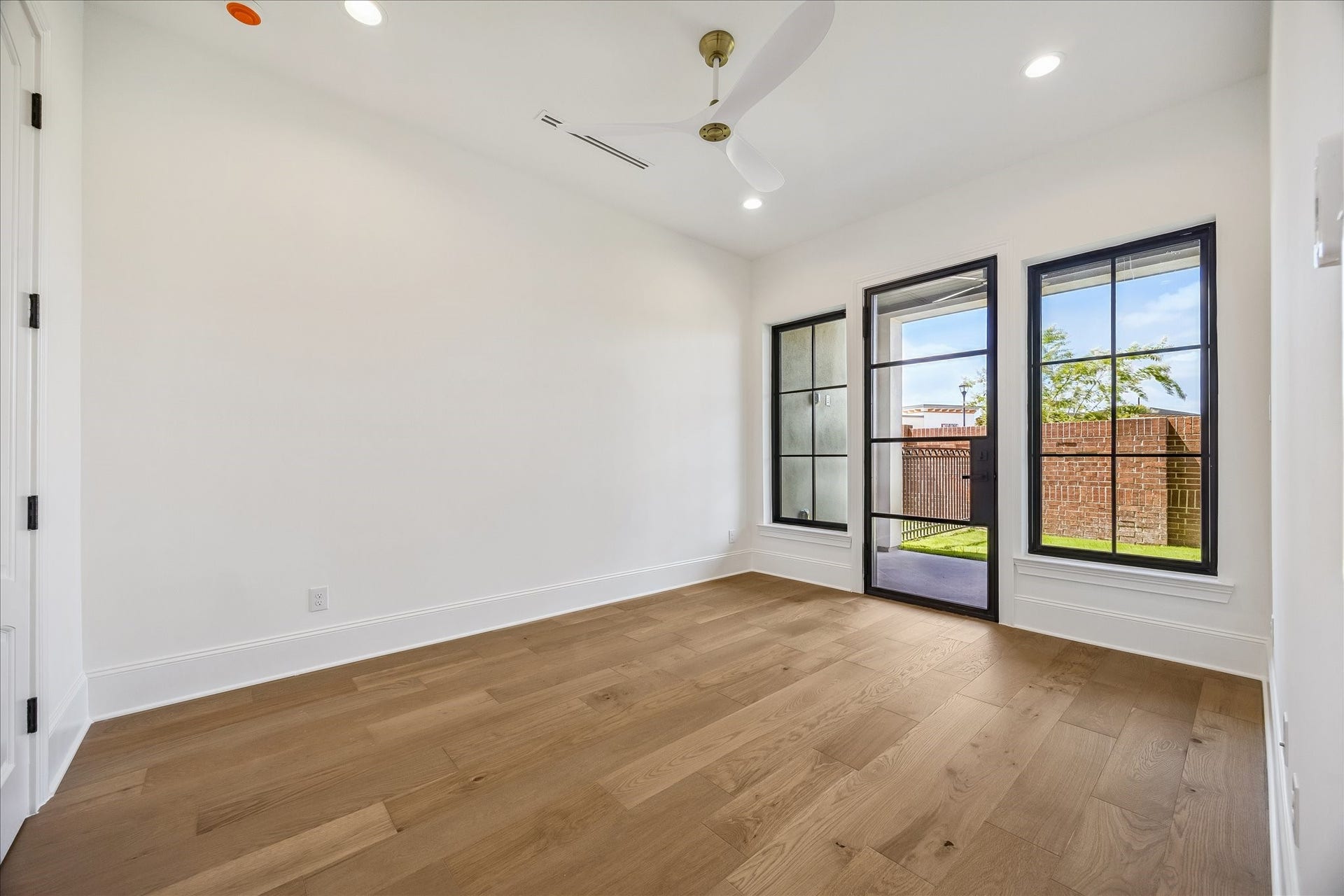 4623 Sunset Circle, Sugar Land, TX 77479 4623 Sunset Circle, Sugar Land, TX 77479
