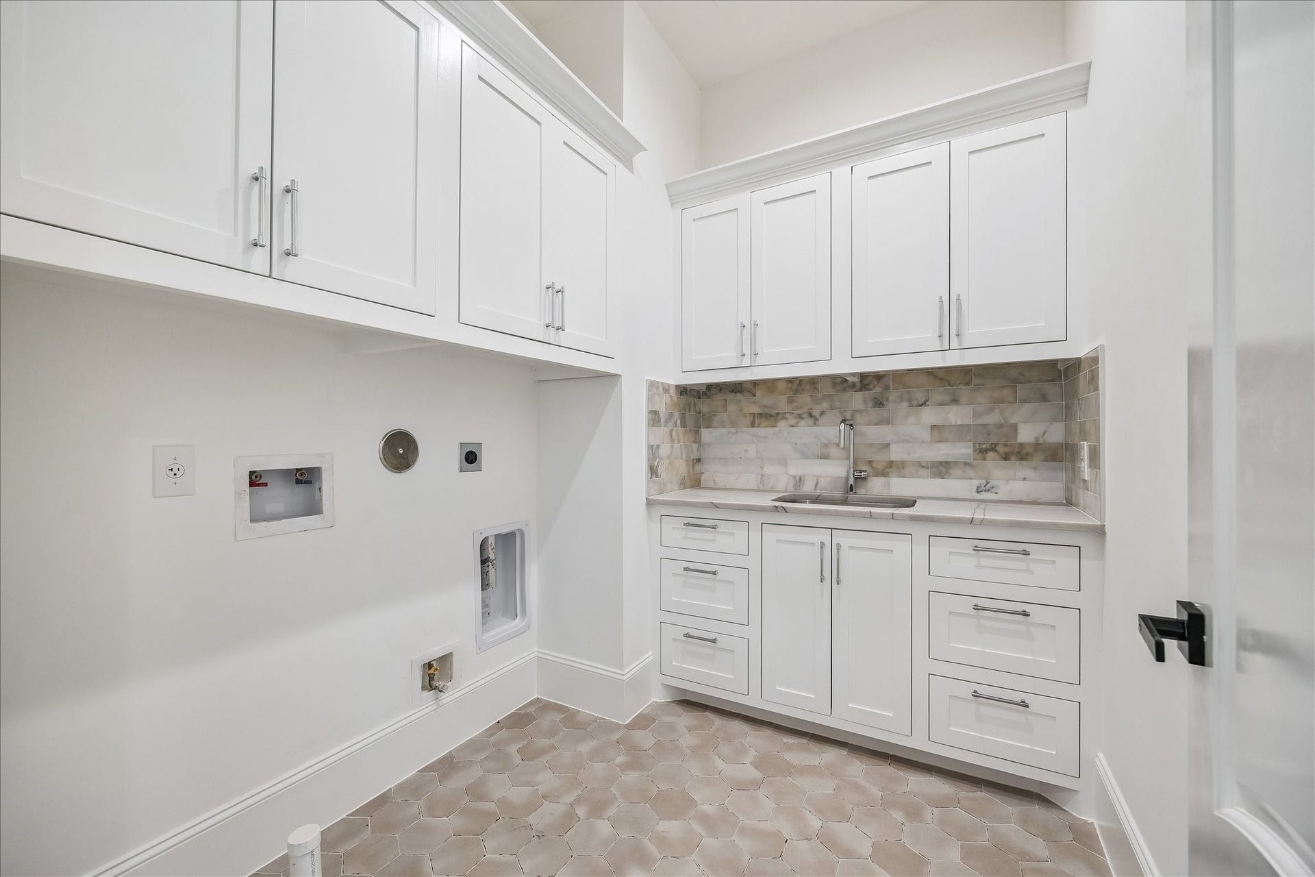 4623 Sunset Circle, Sugar Land, TX 77479 4623 Sunset Circle, Sugar Land, TX 77479