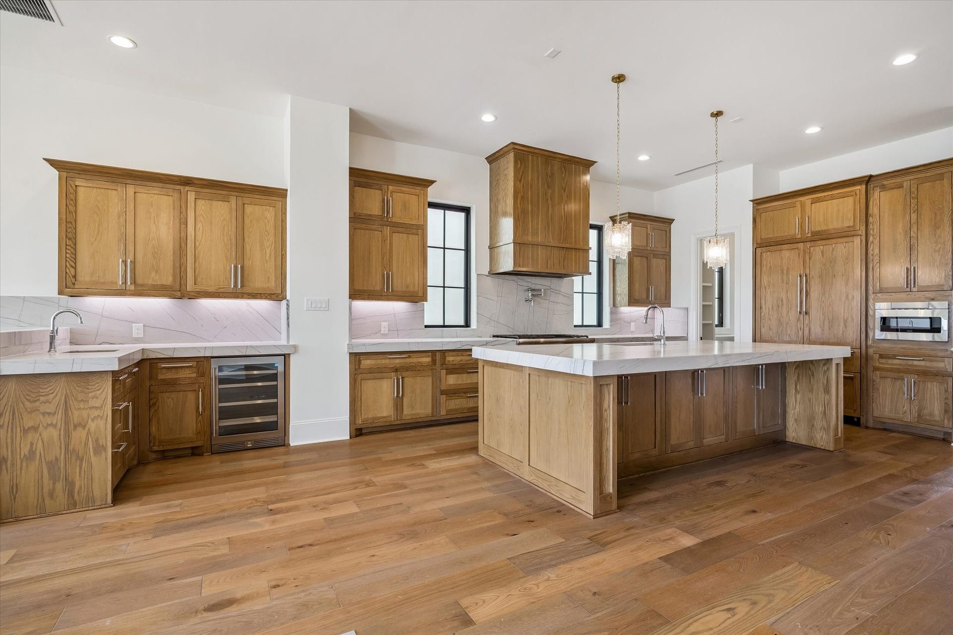4623 Sunset Circle, Sugar Land, TX 77479 4623 Sunset Circle, Sugar Land, TX 77479