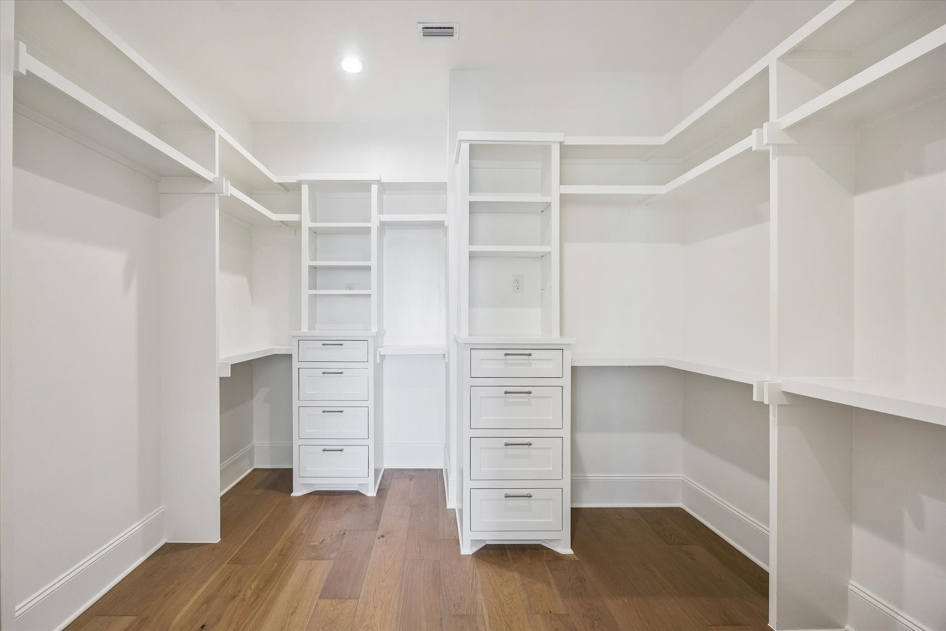 4623 Sunset Circle, Sugar Land, TX 77479 4623 Sunset Circle, Sugar Land, TX 77479