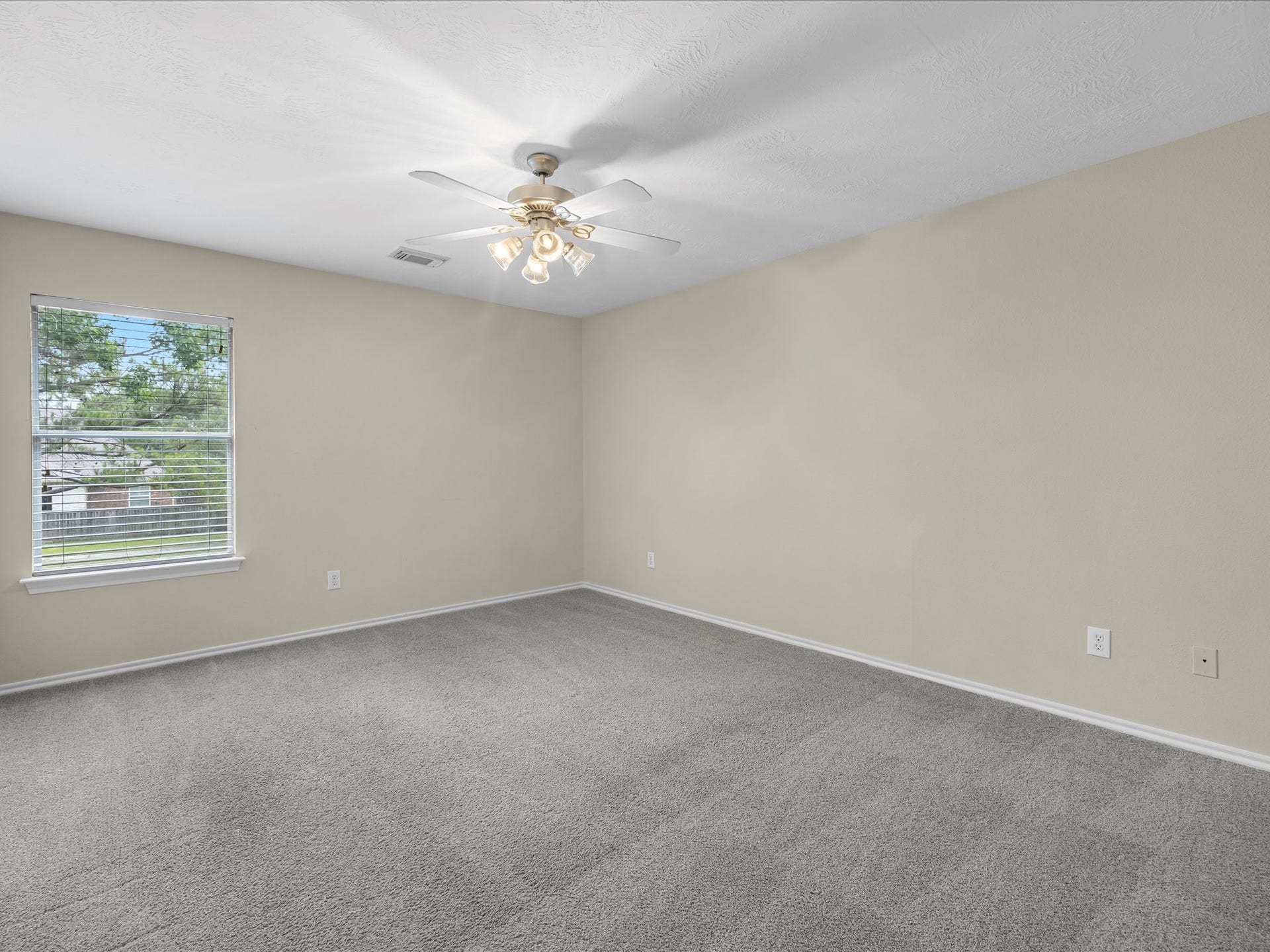 17510 Durham Ridge Lane, Humble, TX 77346