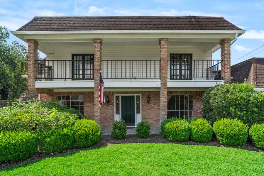 Property photo for 3802 Pecan Valley Drive, Missouri City, TX