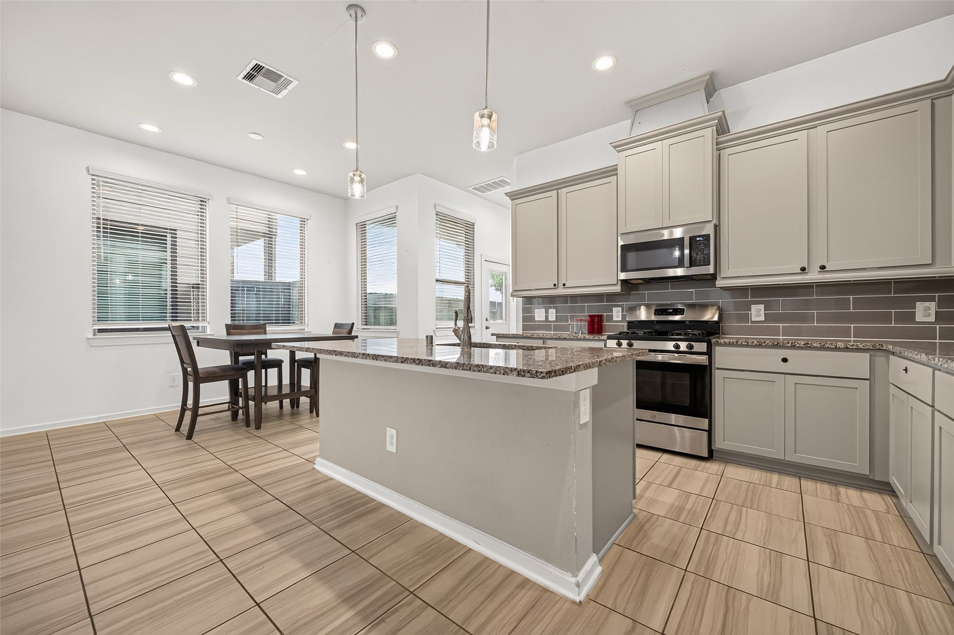 1535 Rustling Creek Drive, Missouri City, TX 77459 1535 Rustling Creek Drive, Missouri City, TX 77459
