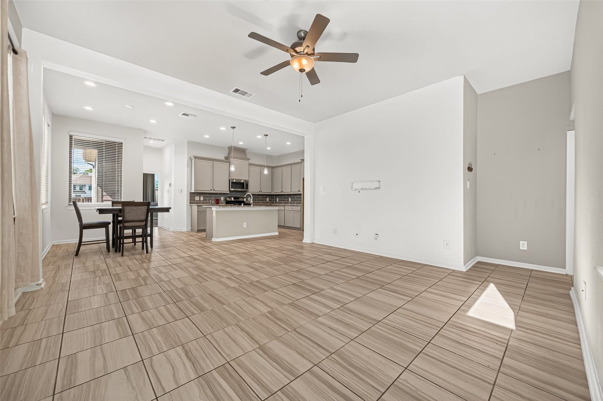 1535 Rustling Creek Drive, Missouri City, TX 77459 1535 Rustling Creek Drive, Missouri City, TX 77459