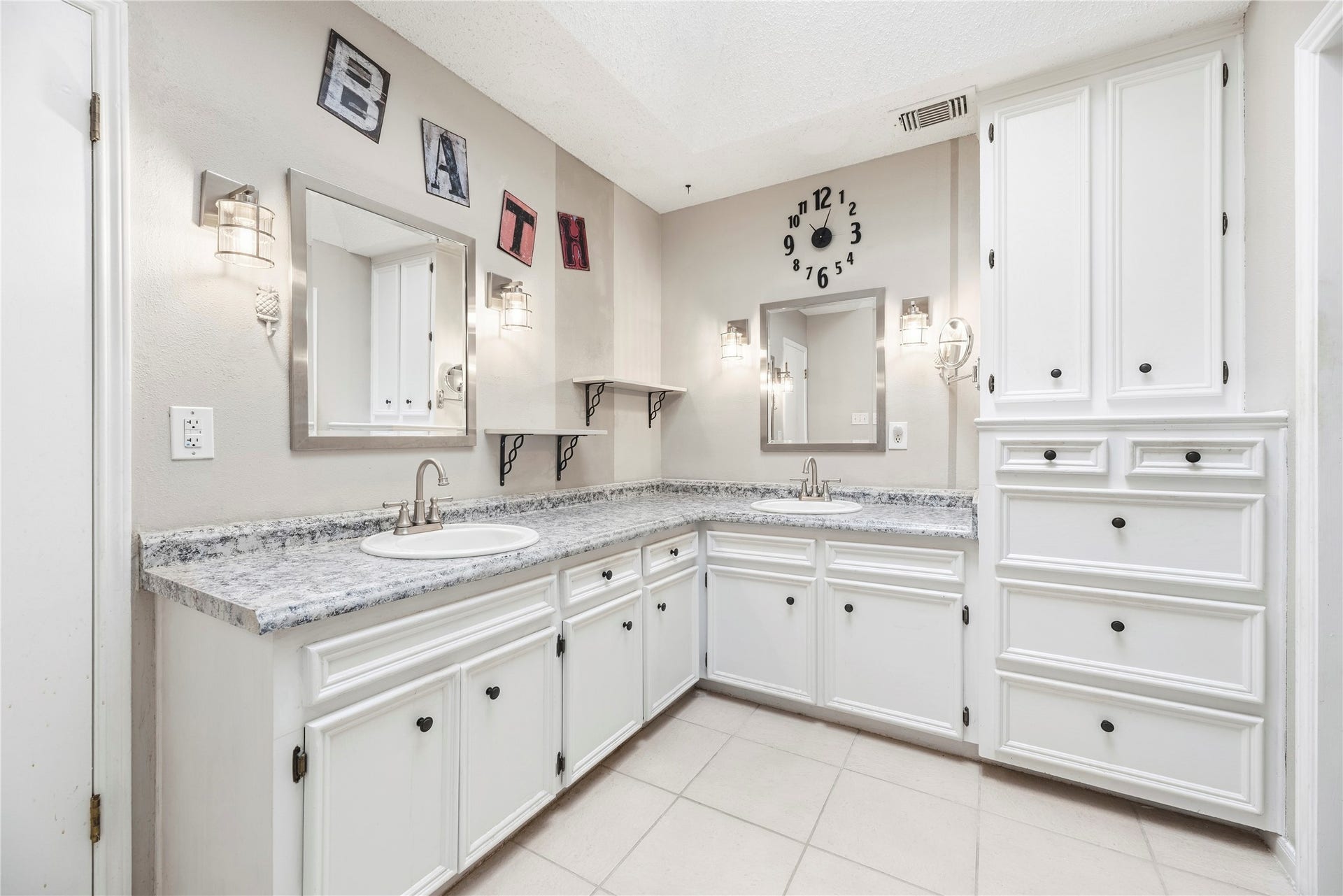 3907 Cedar Valley Drive, Missouri City, TX 77459 3907 Cedar Valley Drive, Missouri City, TX 77459