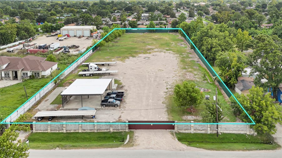 Property photo for 4415 Mooney Road, Houston, TX