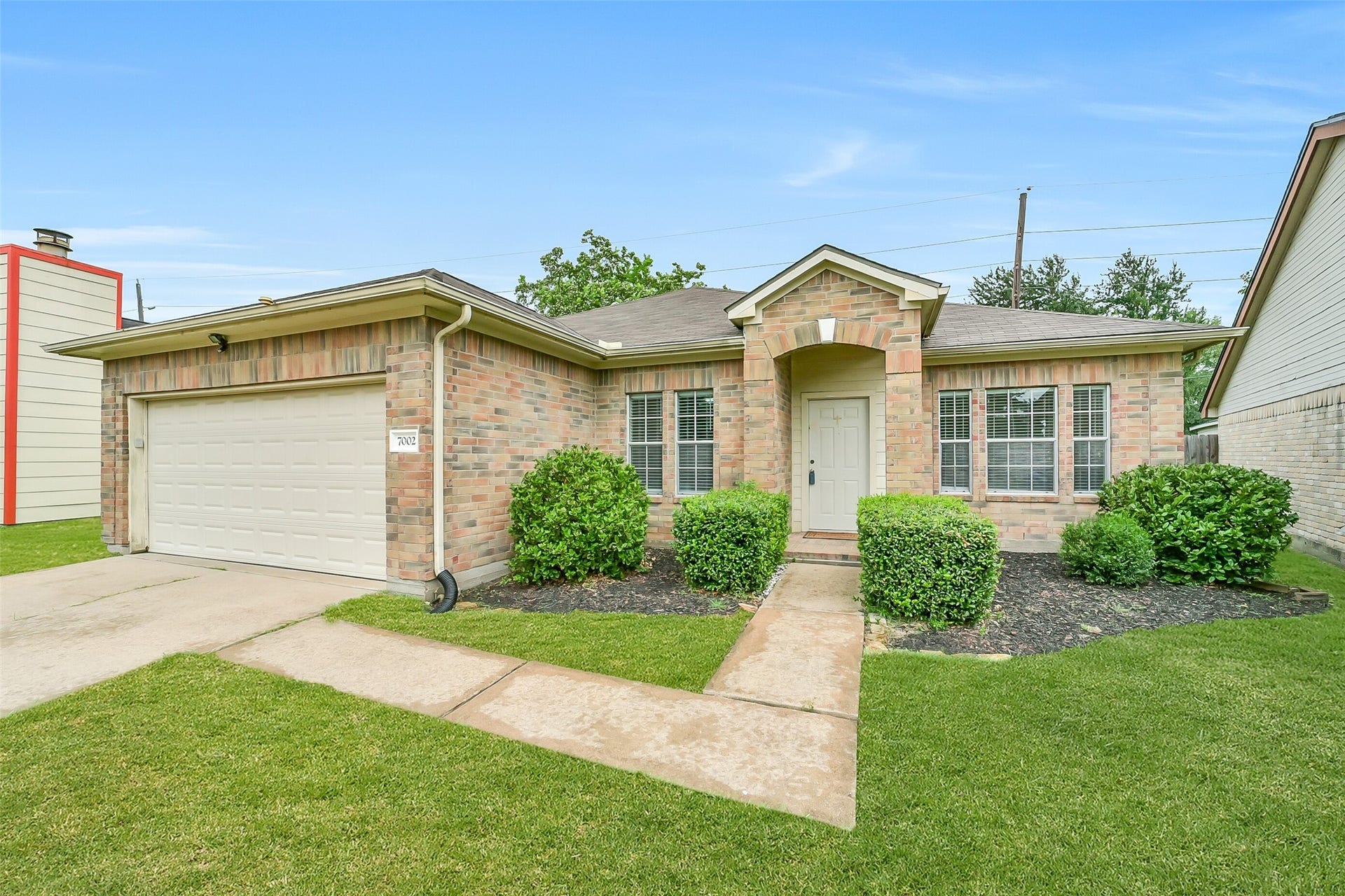 7002 Plaza Del Sol Drive, Houston, TX 77083 7002 Plaza Del Sol Drive, Houston, TX 77083
