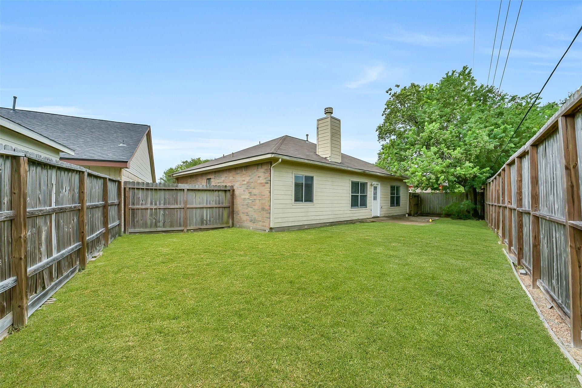 7002 Plaza Del Sol Drive, Houston, TX 77083 7002 Plaza Del Sol Drive, Houston, TX 77083