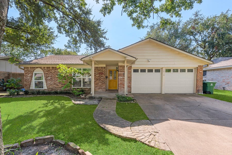 Property photo for 3010 Westerland Drive, Houston, TX