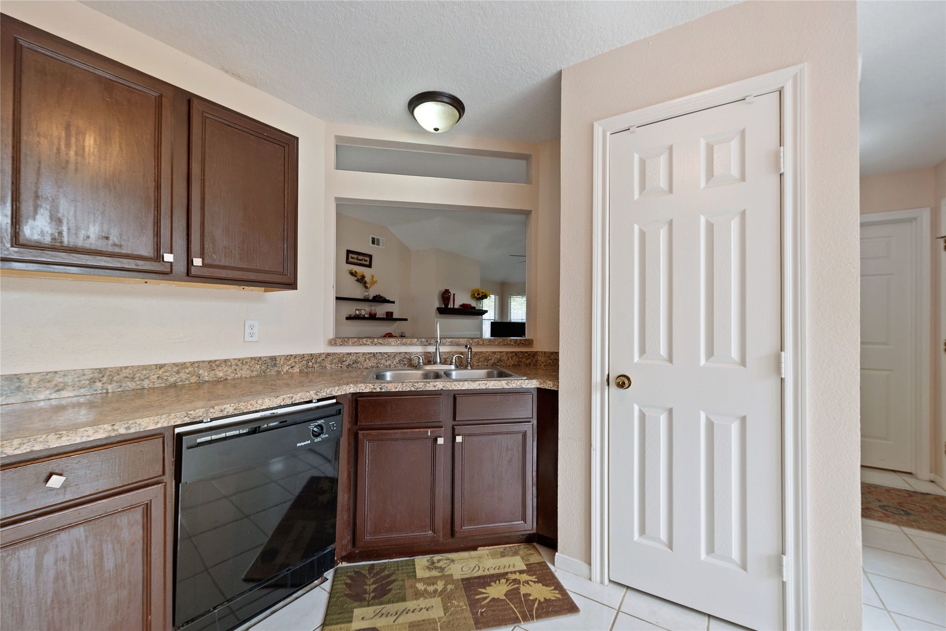 591 Mosswood Drive, Conroe, TX 77302 591 Mosswood Drive, Conroe, TX 77302