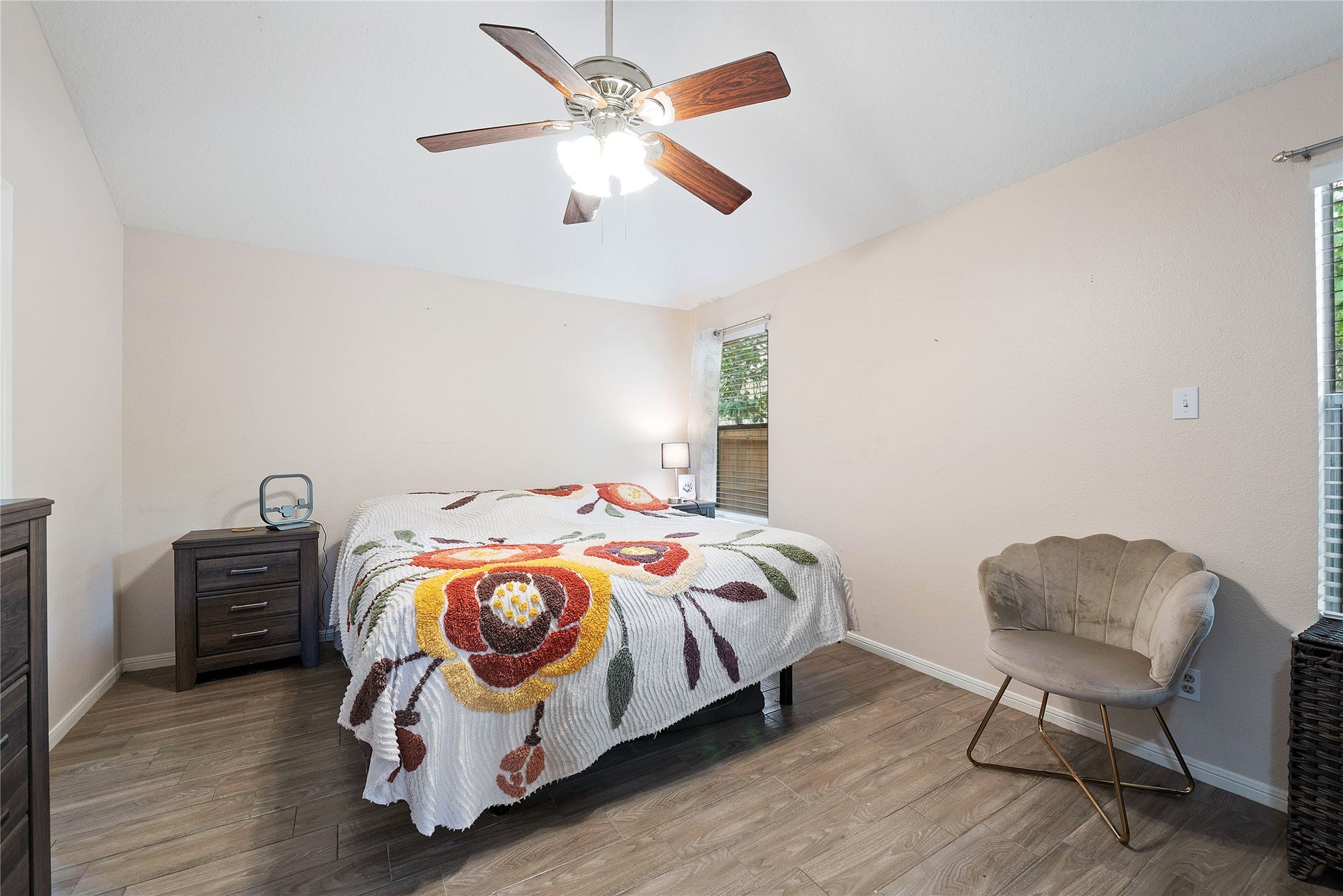 591 Mosswood Drive, Conroe, TX 77302 591 Mosswood Drive, Conroe, TX 77302