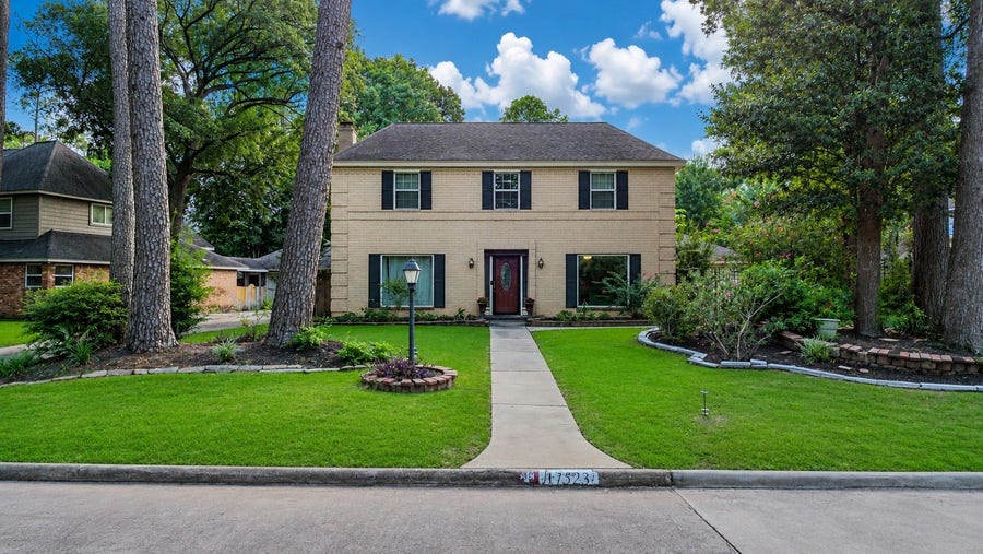 Property photo for 17523 Spicewood Springs Lane, Spring, TX