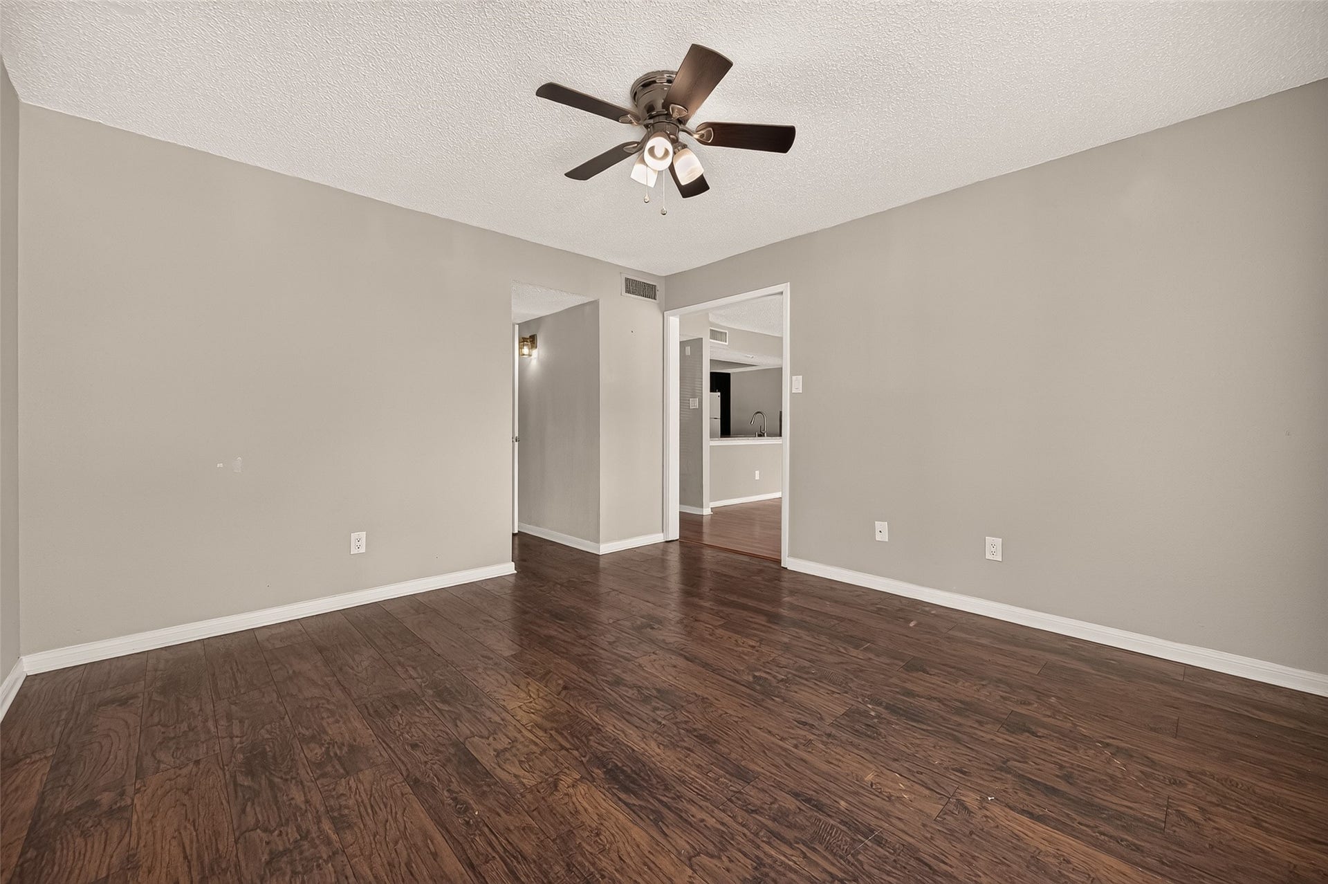 2818 S Bartell Drive, #13, Houston, TX 77054
