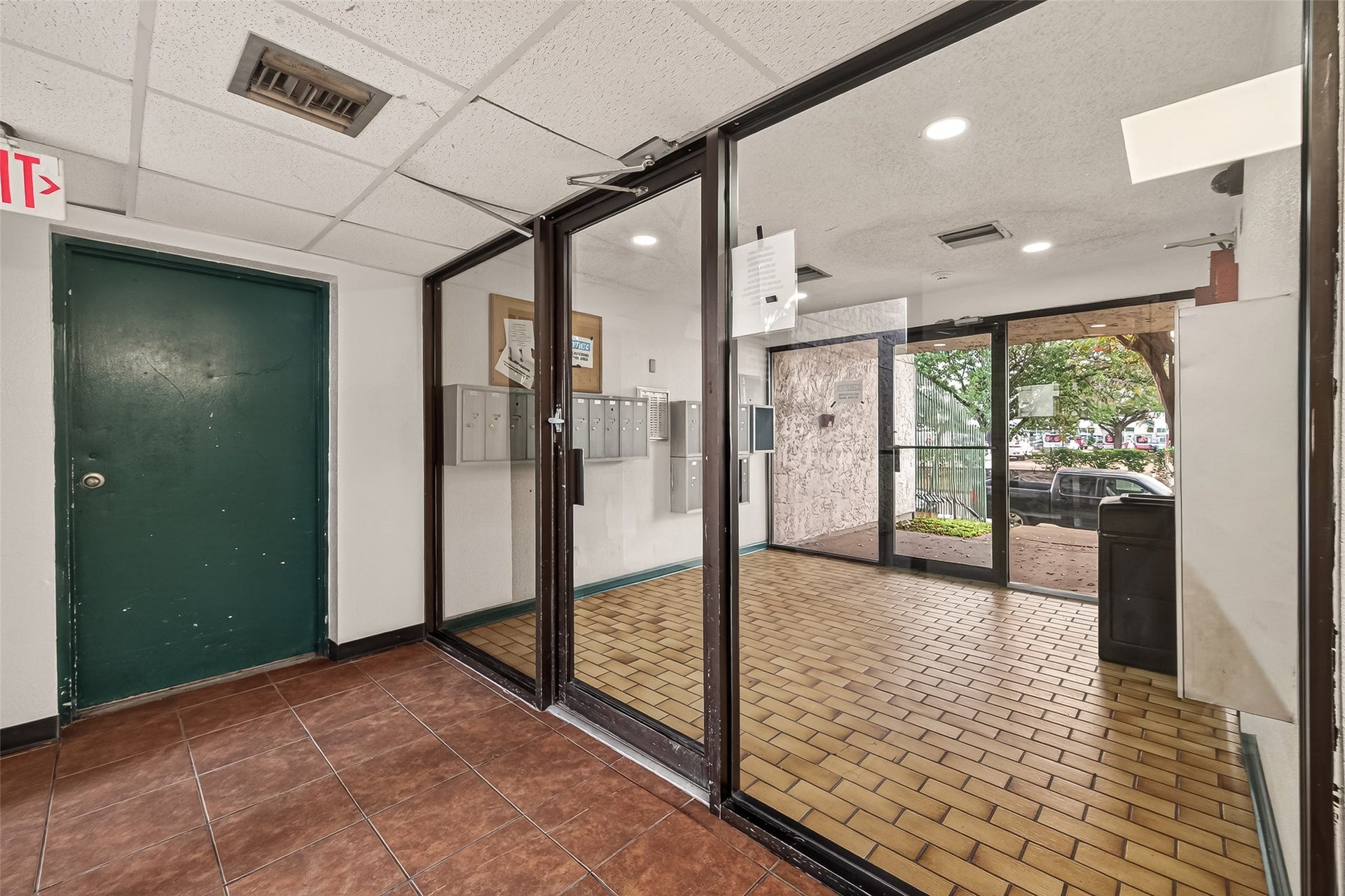 2818 S Bartell Drive, #13, Houston, TX 77054