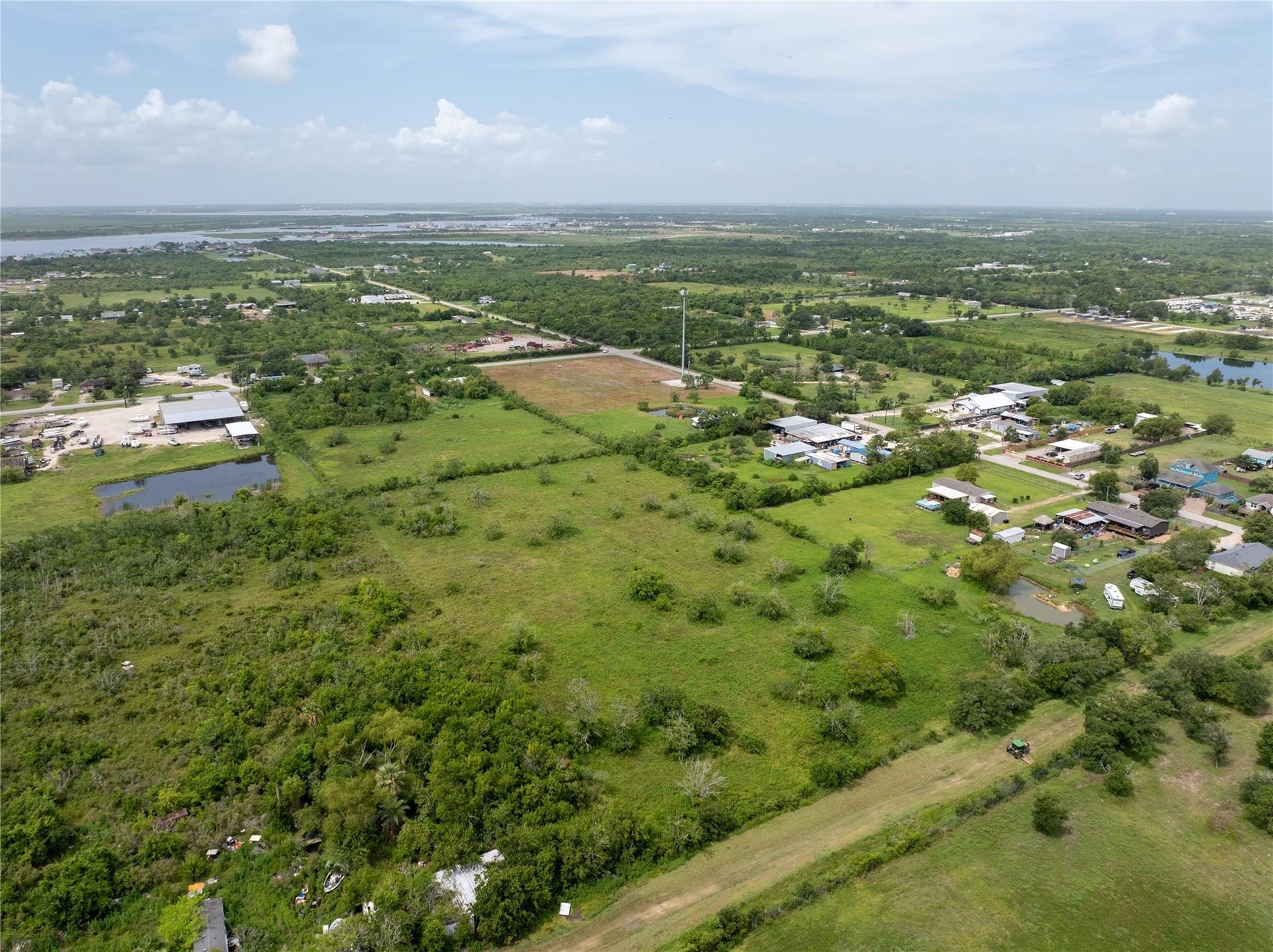 2454 Fm-517, Dickinson, TX 77539 2454 Fm-517, Dickinson, TX 77539