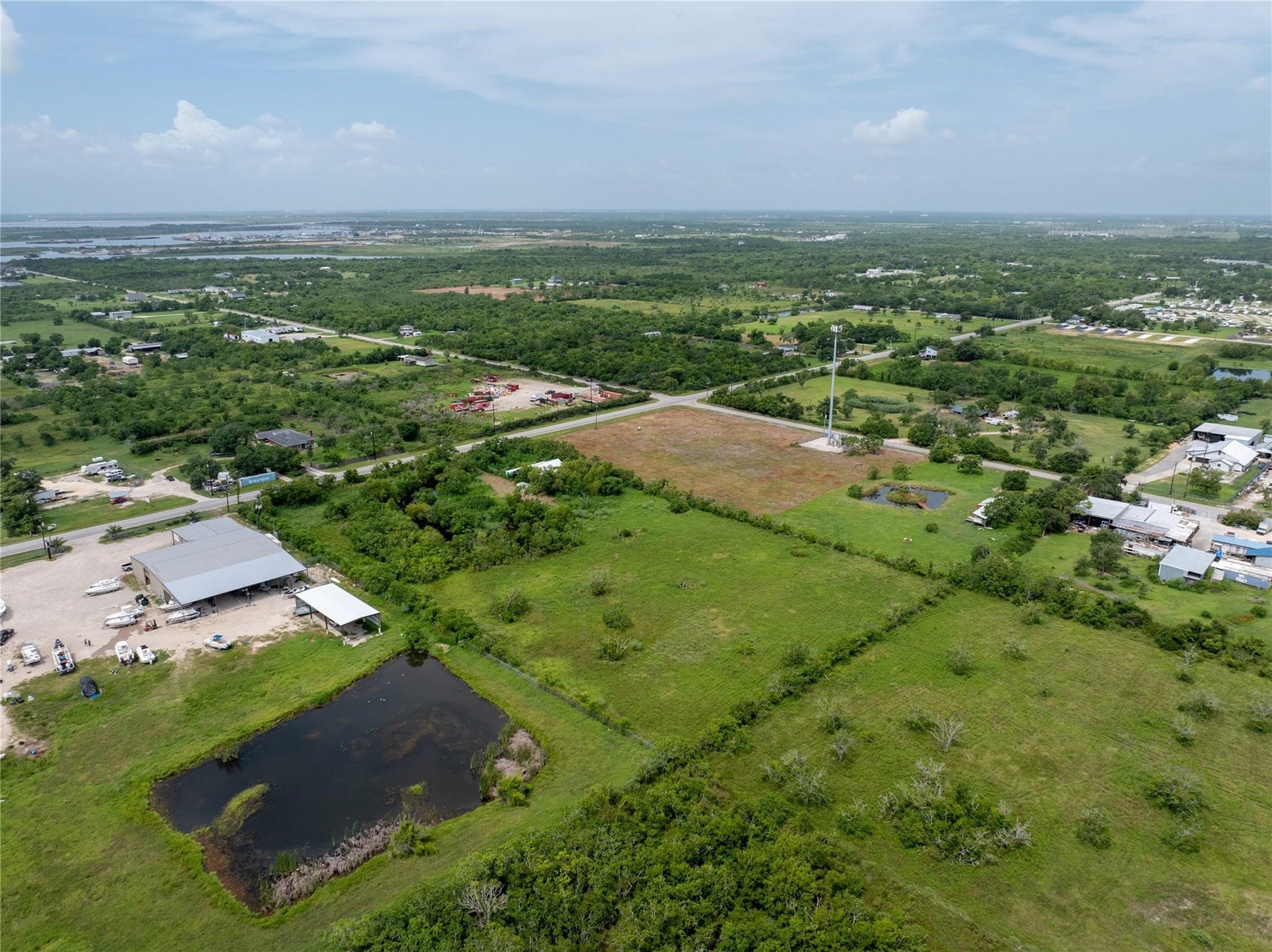 2454 Fm-517, Dickinson, TX 77539 2454 Fm-517, Dickinson, TX 77539