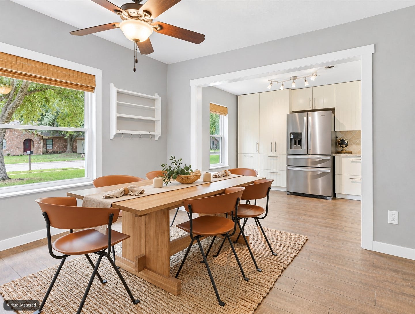 15811 Wandering Trail, Friendswood, TX 77546 Virtually staged.