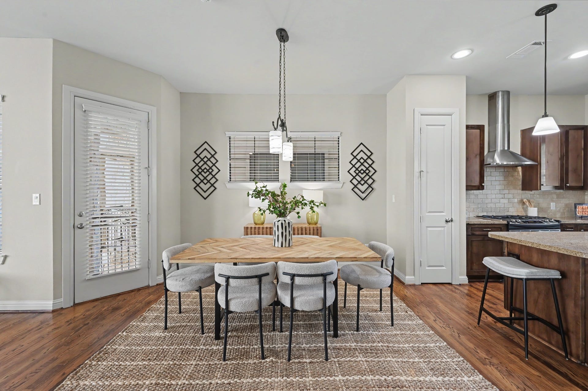 5213 Eigel Street, #B, Houston, TX 77007 5213 Eigel Street, #B, Houston, TX 77007