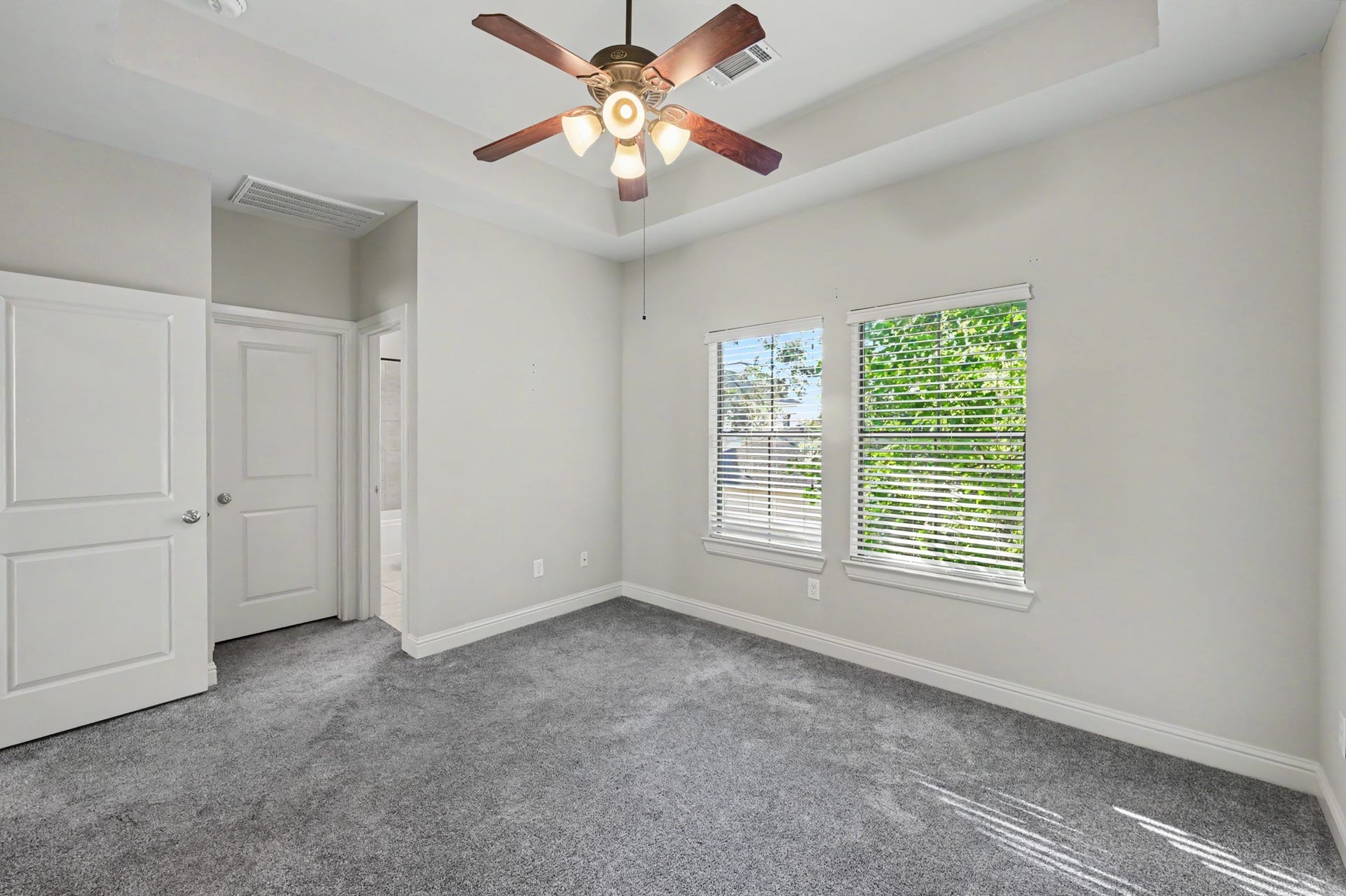 5213 Eigel Street, #B, Houston, TX 77007 5213 Eigel Street, #B, Houston, TX 77007
