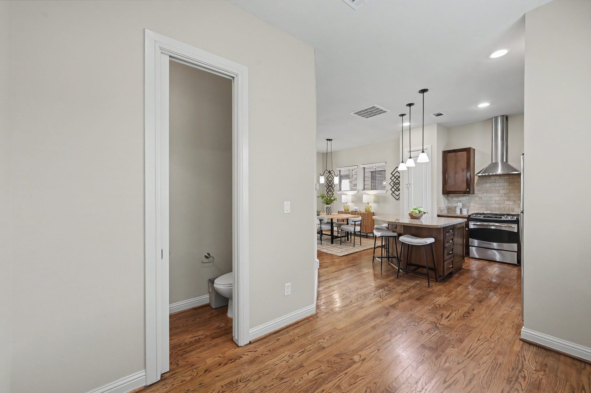 5213 Eigel Street, #B, Houston, TX 77007 5213 Eigel Street, #B, Houston, TX 77007
