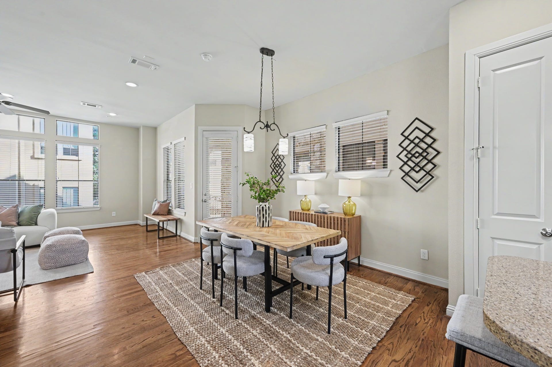 5213 Eigel Street, #B, Houston, TX 77007 5213 Eigel Street, #B, Houston, TX 77007