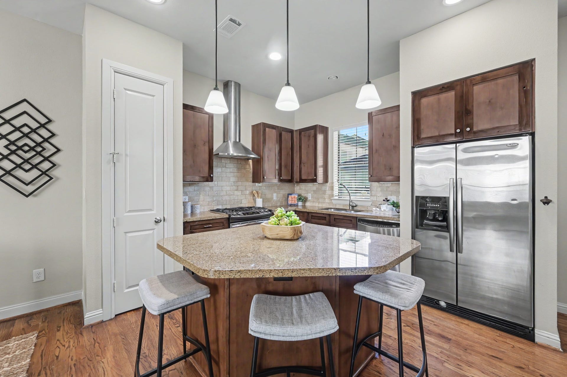 5213 Eigel Street, #B, Houston, TX 77007 5213 Eigel Street, #B, Houston, TX 77007