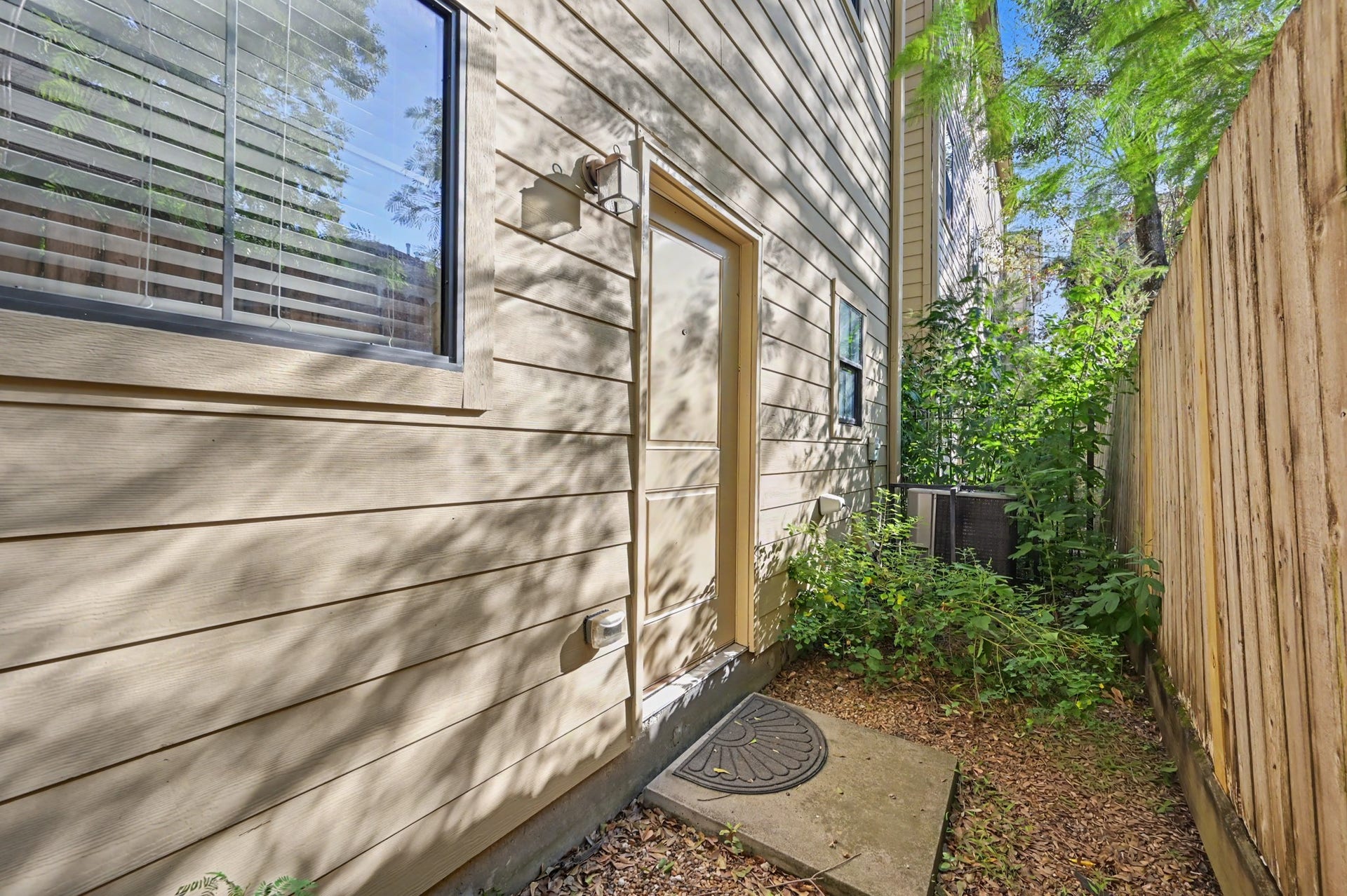 5213 Eigel Street, #B, Houston, TX 77007 5213 Eigel Street, #B, Houston, TX 77007