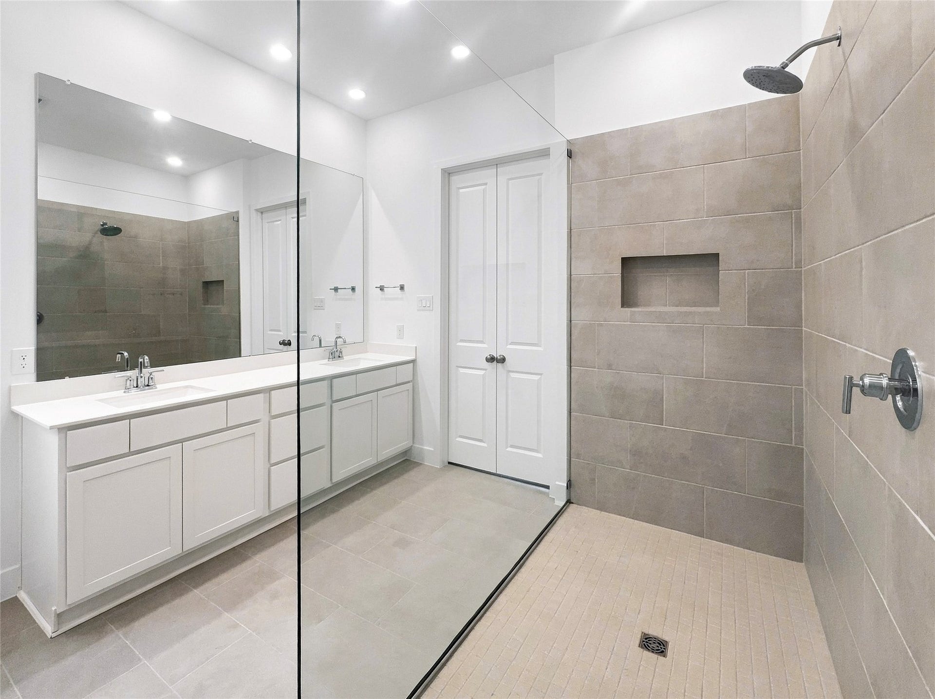 26607 Golden Heather Lane, Katy, TX 77493 Walk-in shower and double vanity