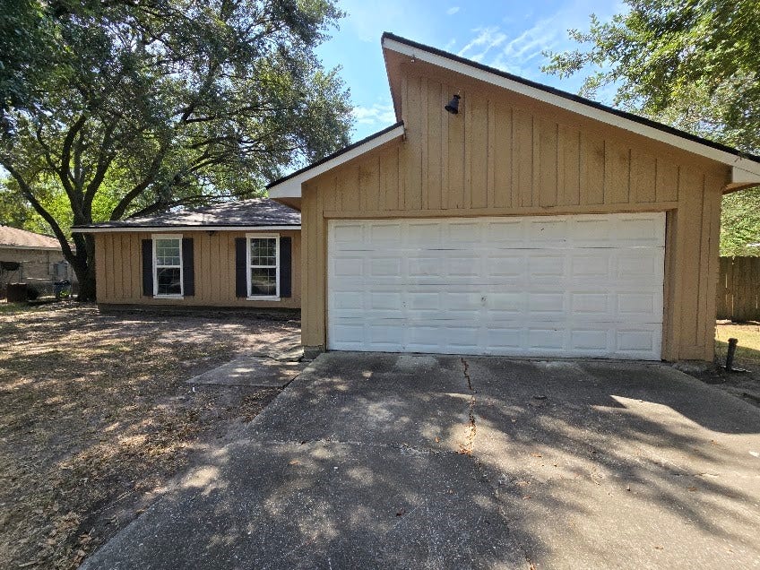 Property photo for 2410 Daffodil Street, Highlands, TX