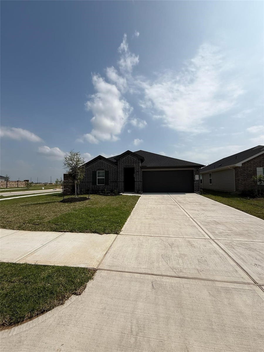 Property photo for 30703 Skye Villa Lane, Fulshear, TX
