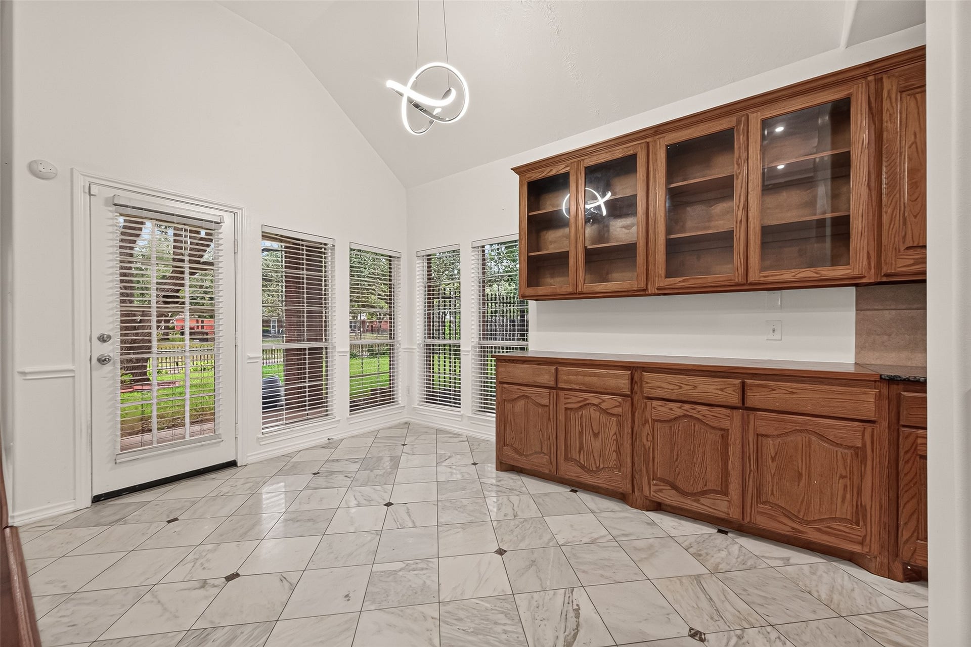 10335 Sablebrook Lane, Houston, TX 77095 10335 Sablebrook Lane, Houston, TX 77095