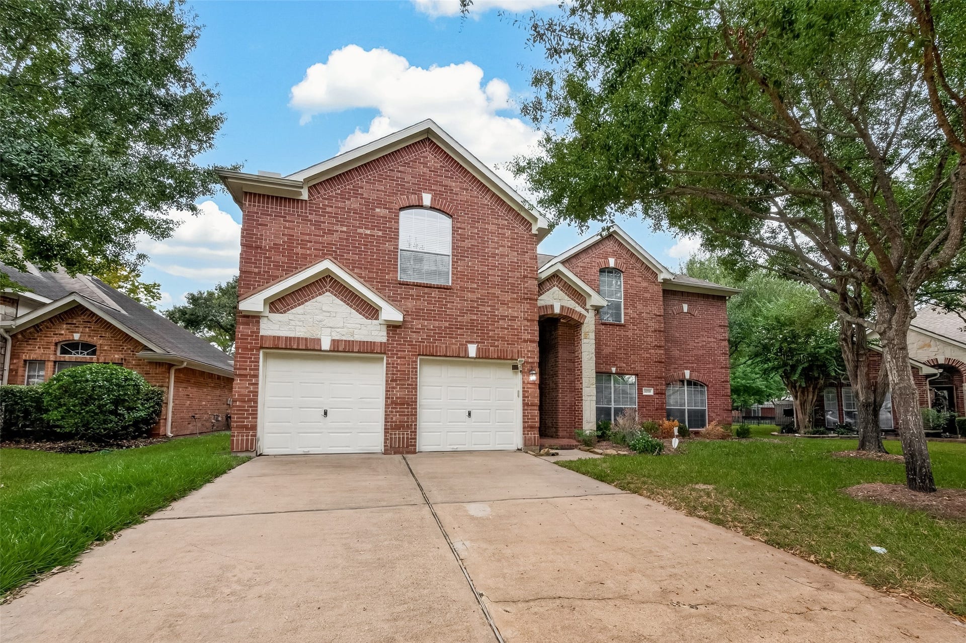 10335 Sablebrook Lane, Houston, TX 77095 Front side