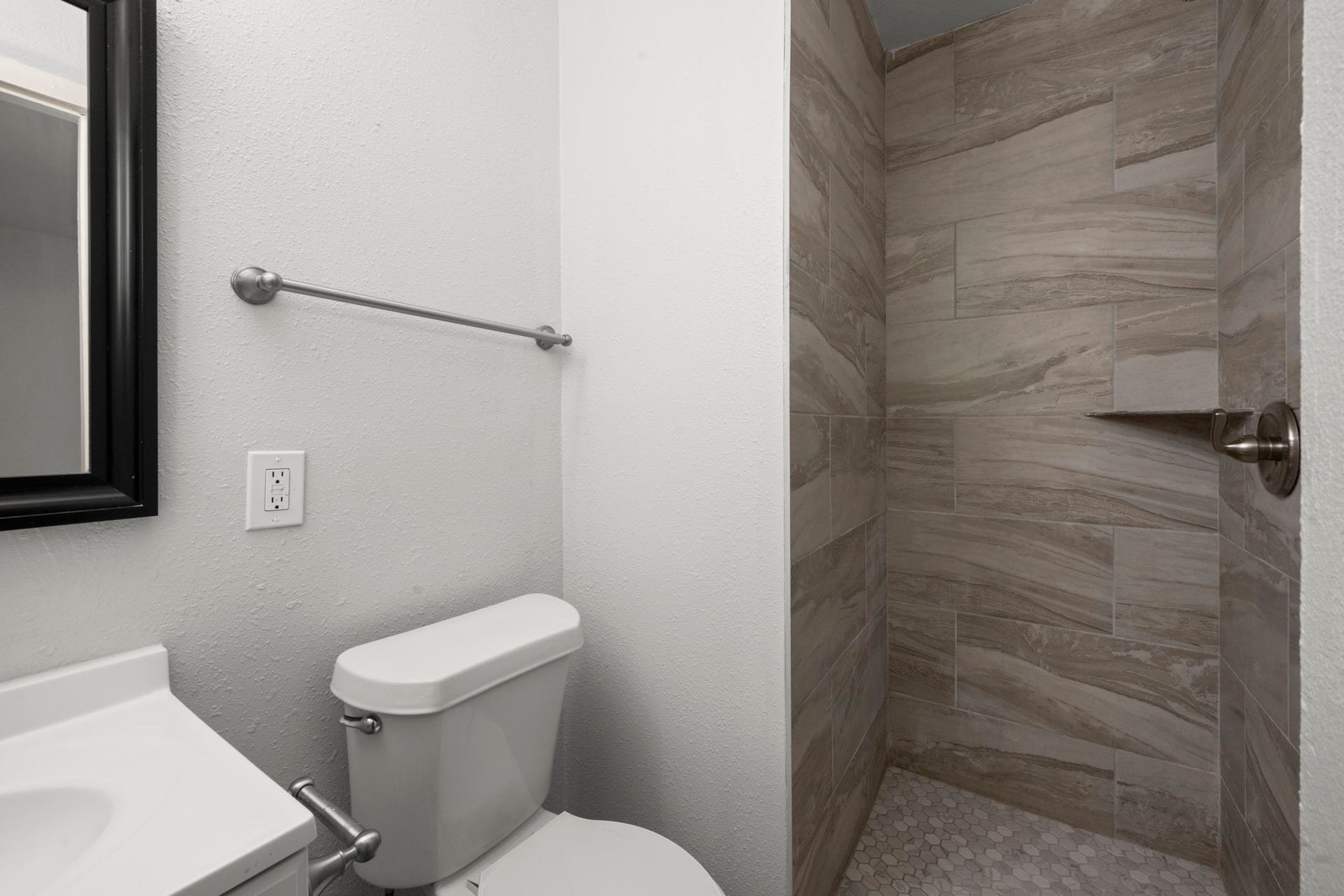4326 Akard Street, Houston, TX 77047 4326 Akard Street, Houston, TX 77047