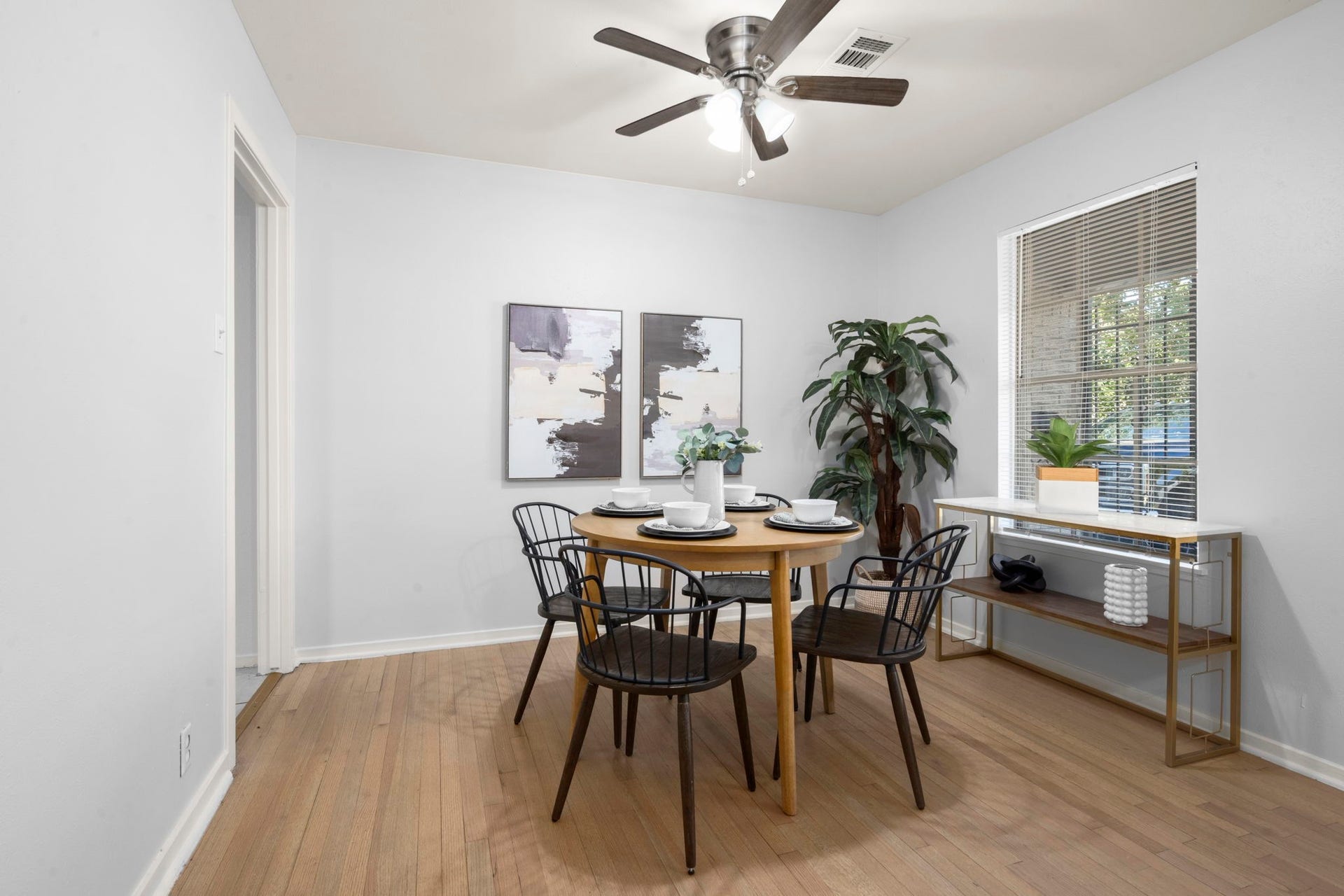 4326 Akard Street, Houston, TX 77047 4326 Akard Street, Houston, TX 77047
