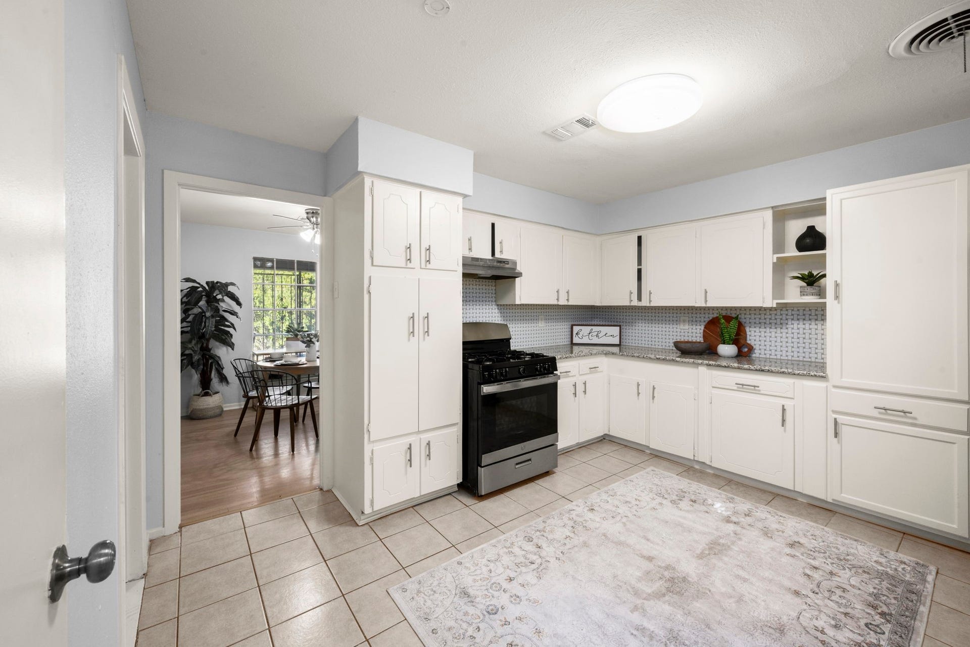 4326 Akard Street, Houston, TX 77047 4326 Akard Street, Houston, TX 77047