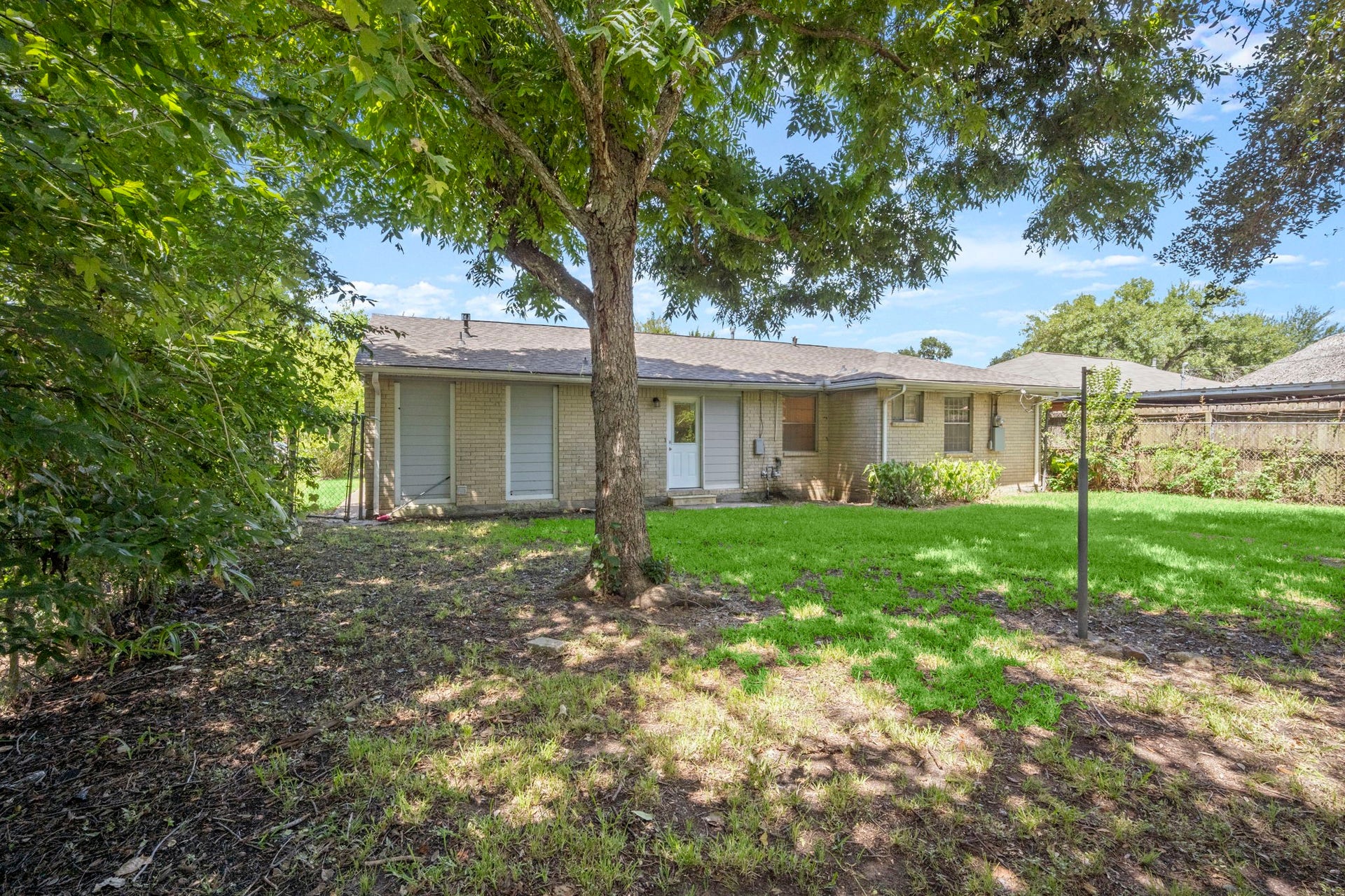 4326 Akard Street, Houston, TX 77047 4326 Akard Street, Houston, TX 77047