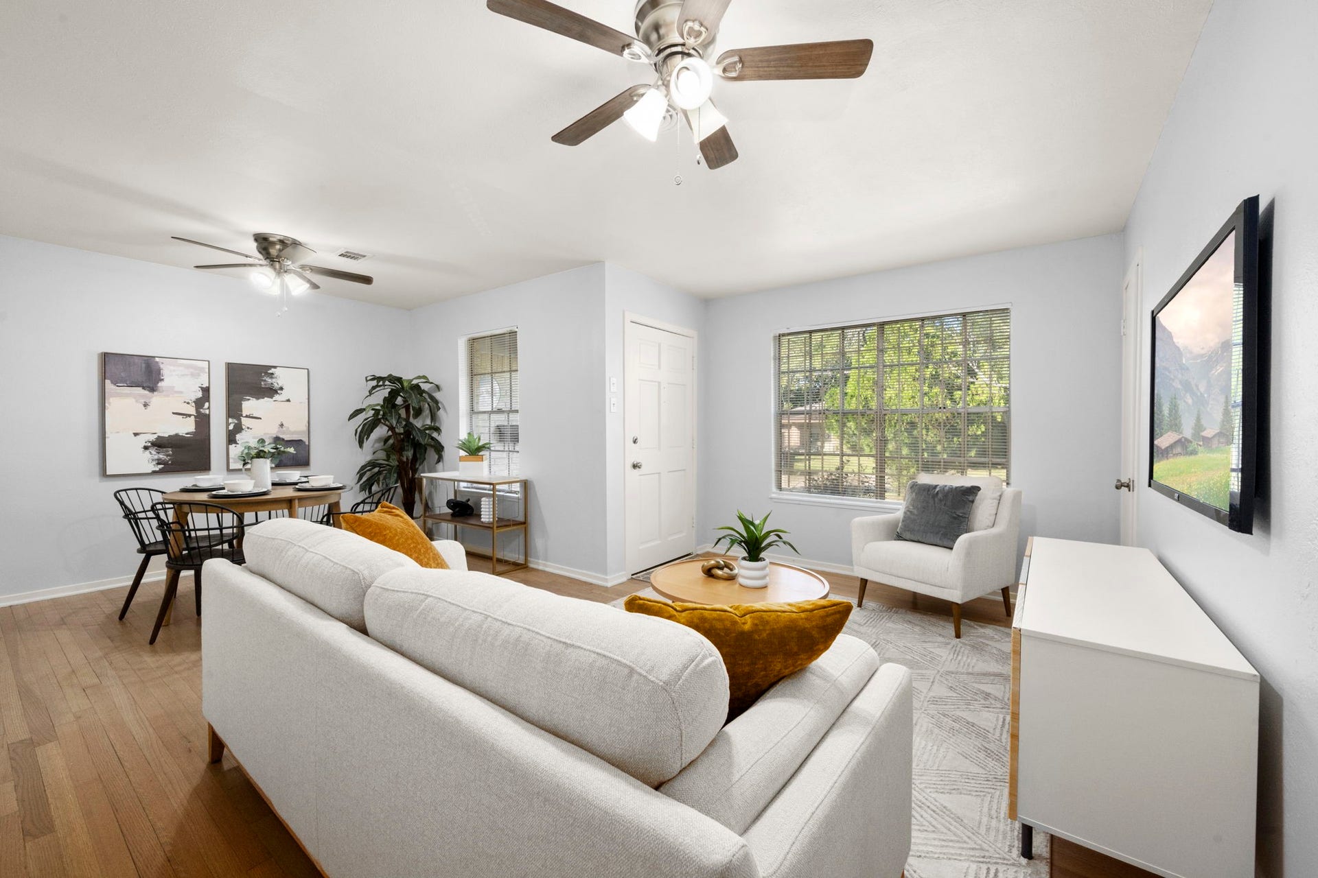 4326 Akard Street, Houston, TX 77047 4326 Akard Street, Houston, TX 77047