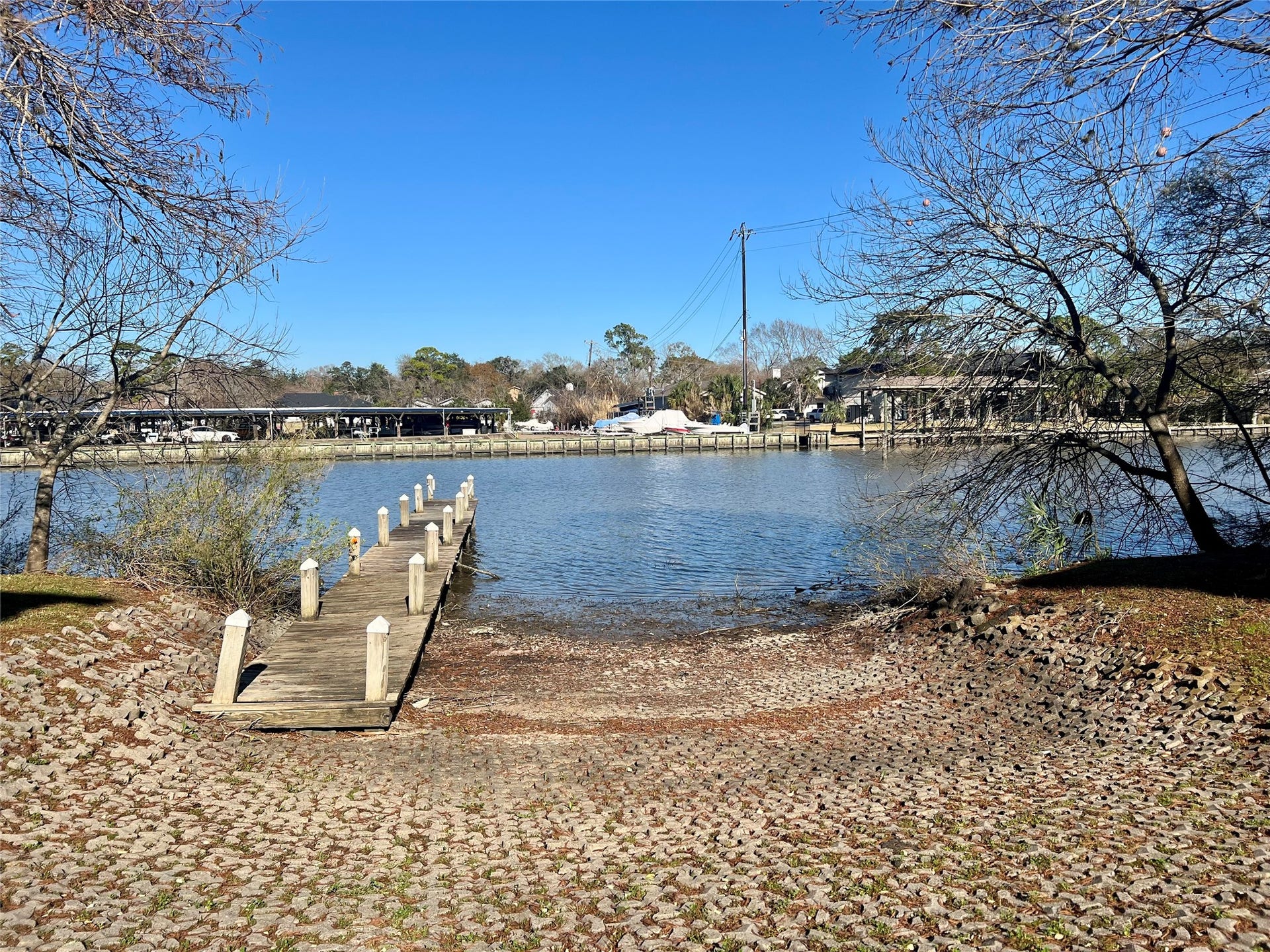 18617 Egret Bay Boulevard, #1001, Webster, TX 77058 Community boat ramp just steps away from condo