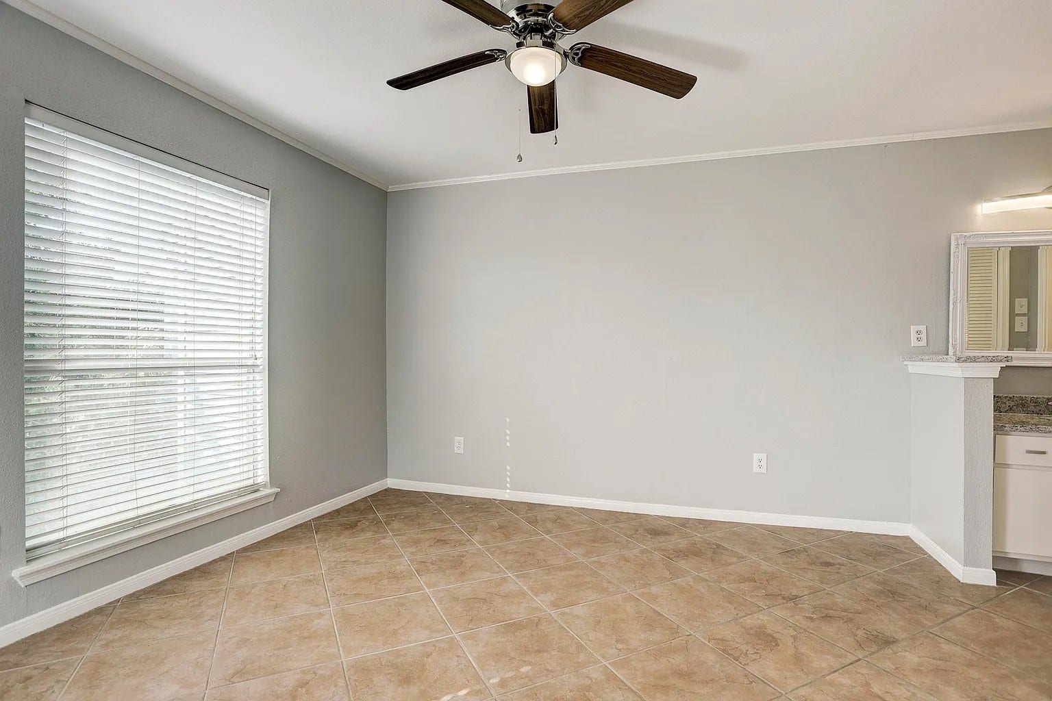18617 Egret Bay Boulevard, #1001, Webster, TX 77058 18617 Egret Bay Boulevard, #1001, Webster, TX 77058