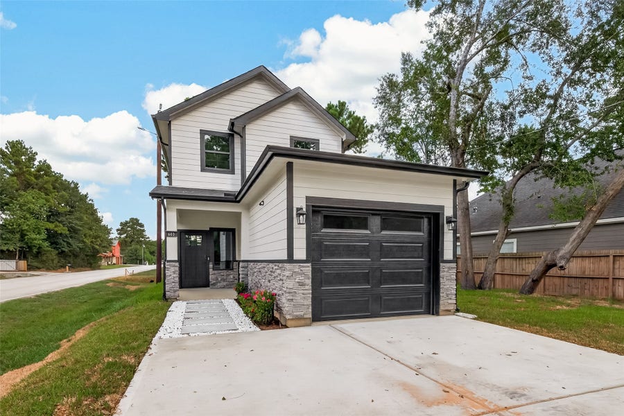 Property photo for 603 Texas Street, Tomball, TX
