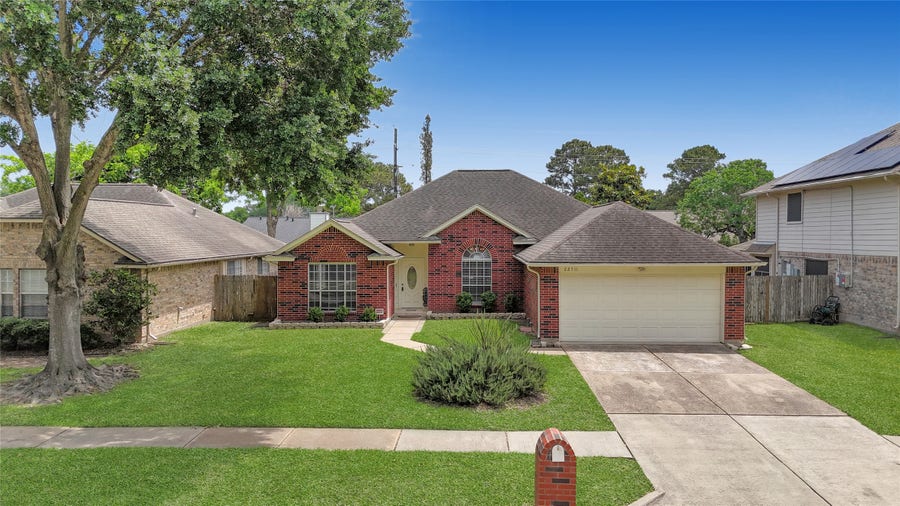 Property photo for 22711 Willhanna Drive, Katy, TX