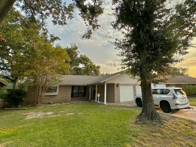 Property photo for 2714 Tannehill Drive, Houston, TX