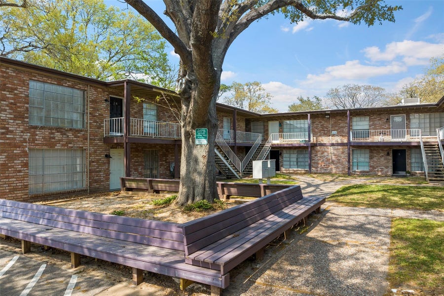 Property photo for 7510 Shadyvilla Lane, #17, Houston, TX