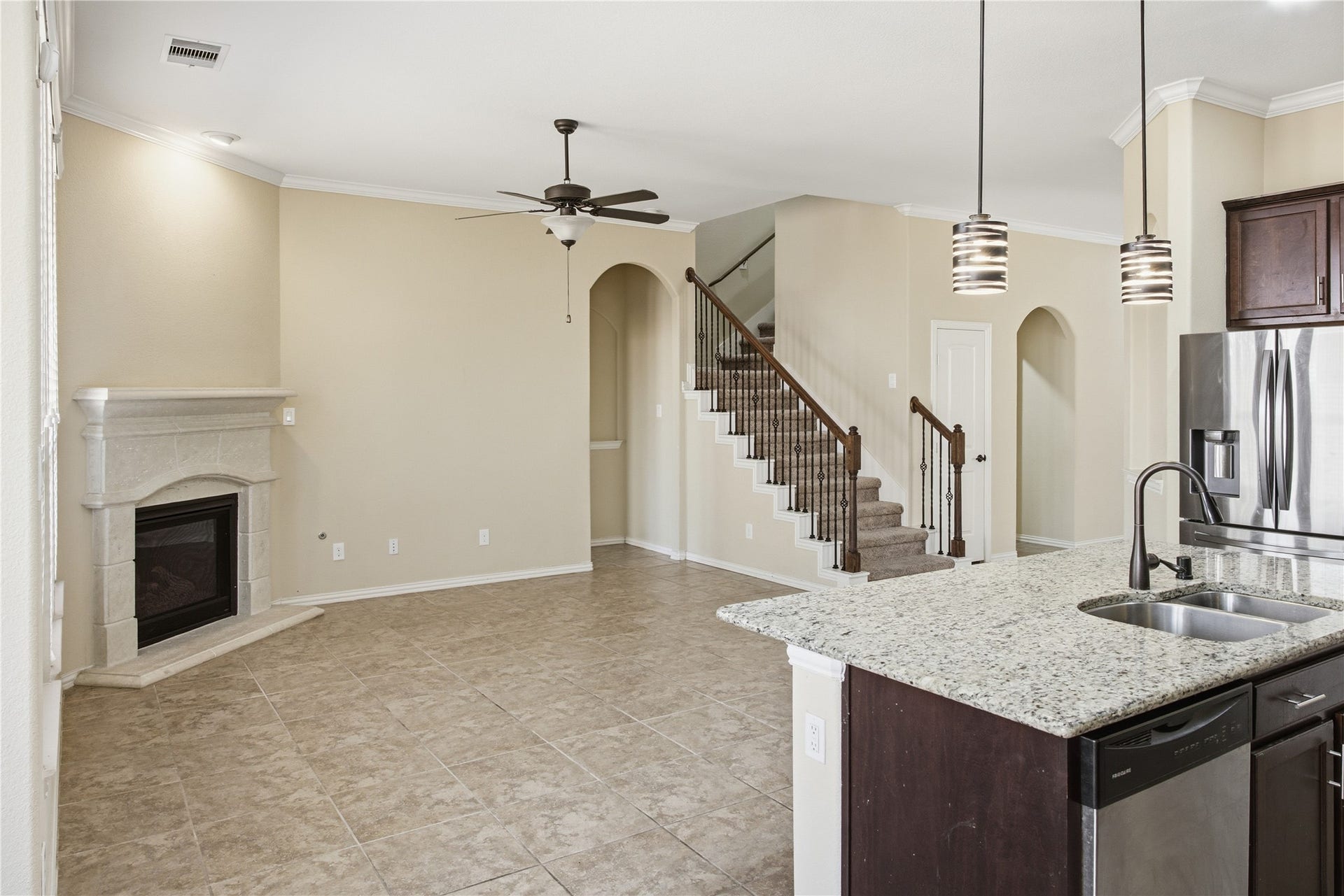 2229 Maple Point Drive N, Conroe, TX 77301 2229 Maple Point Drive N, Conroe, TX 77301