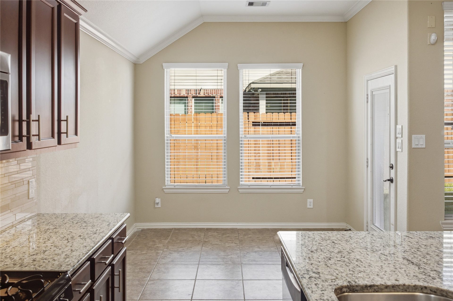 2229 Maple Point Drive N, Conroe, TX 77301 2229 Maple Point Drive N, Conroe, TX 77301