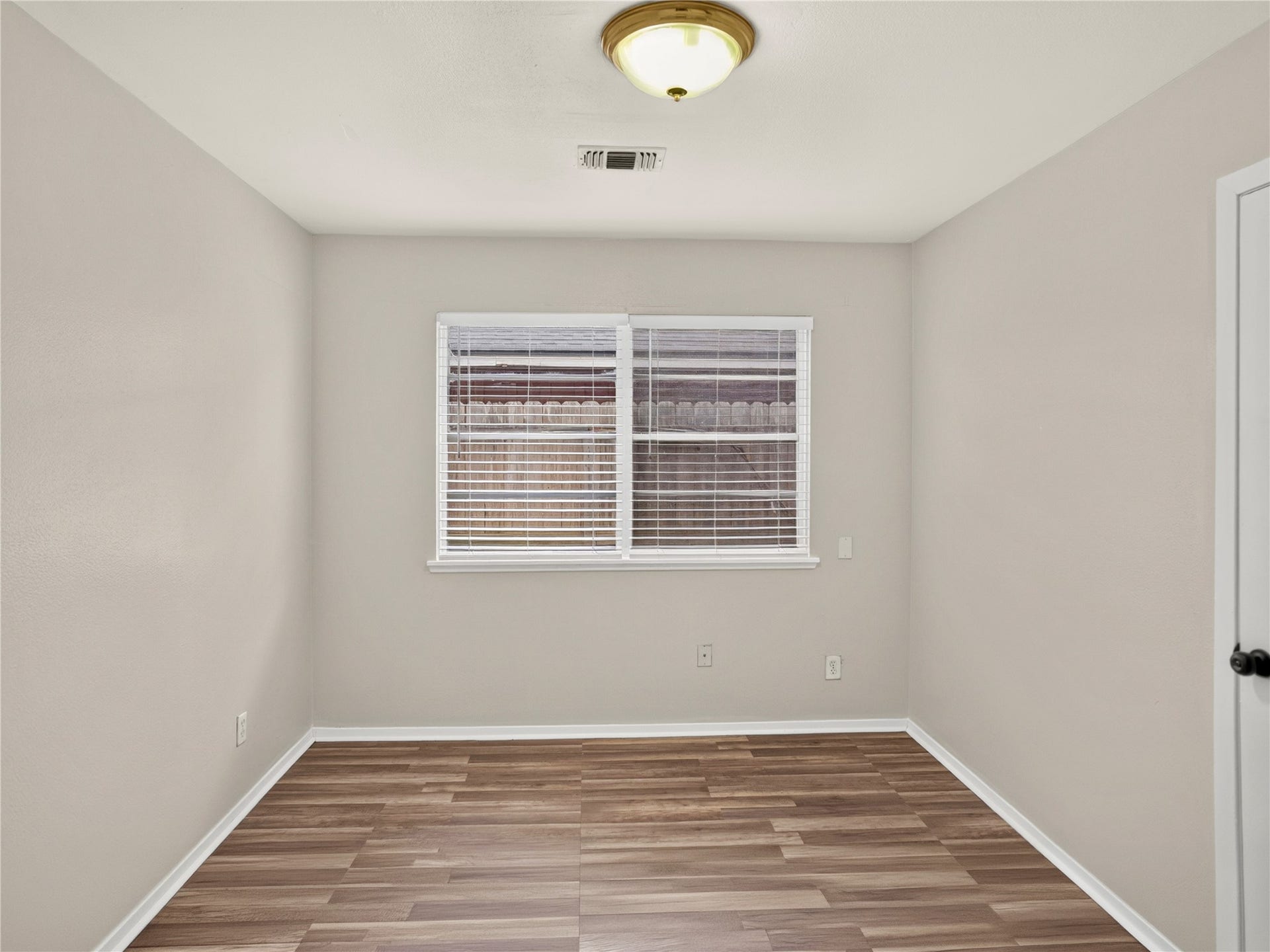 2408 Blueberry Lane, Pasadena, TX 77502 2nd bedroom