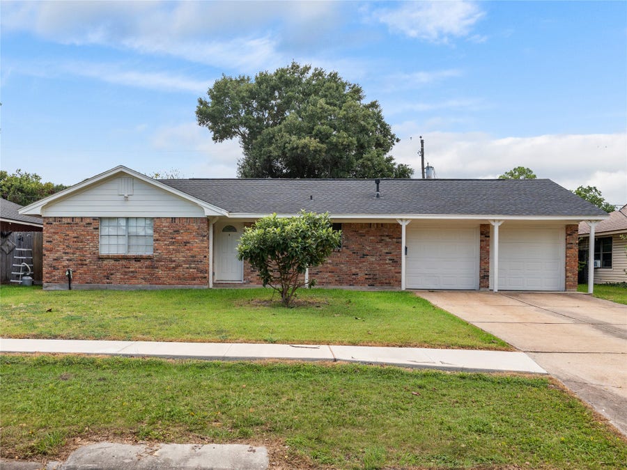 Property photo for 2408 Blueberry Lane, Pasadena, TX