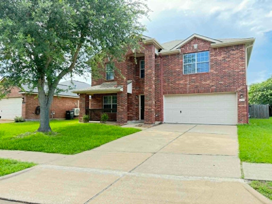 Property photo for 4710 Meadowthorn Court, Friendswood, TX