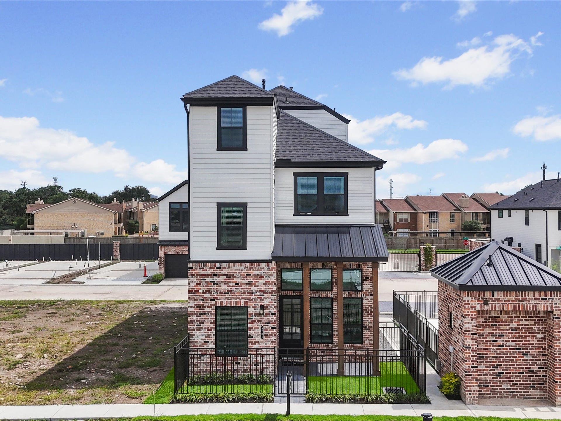 9216 Washington Heights Street, Houston, TX 77063